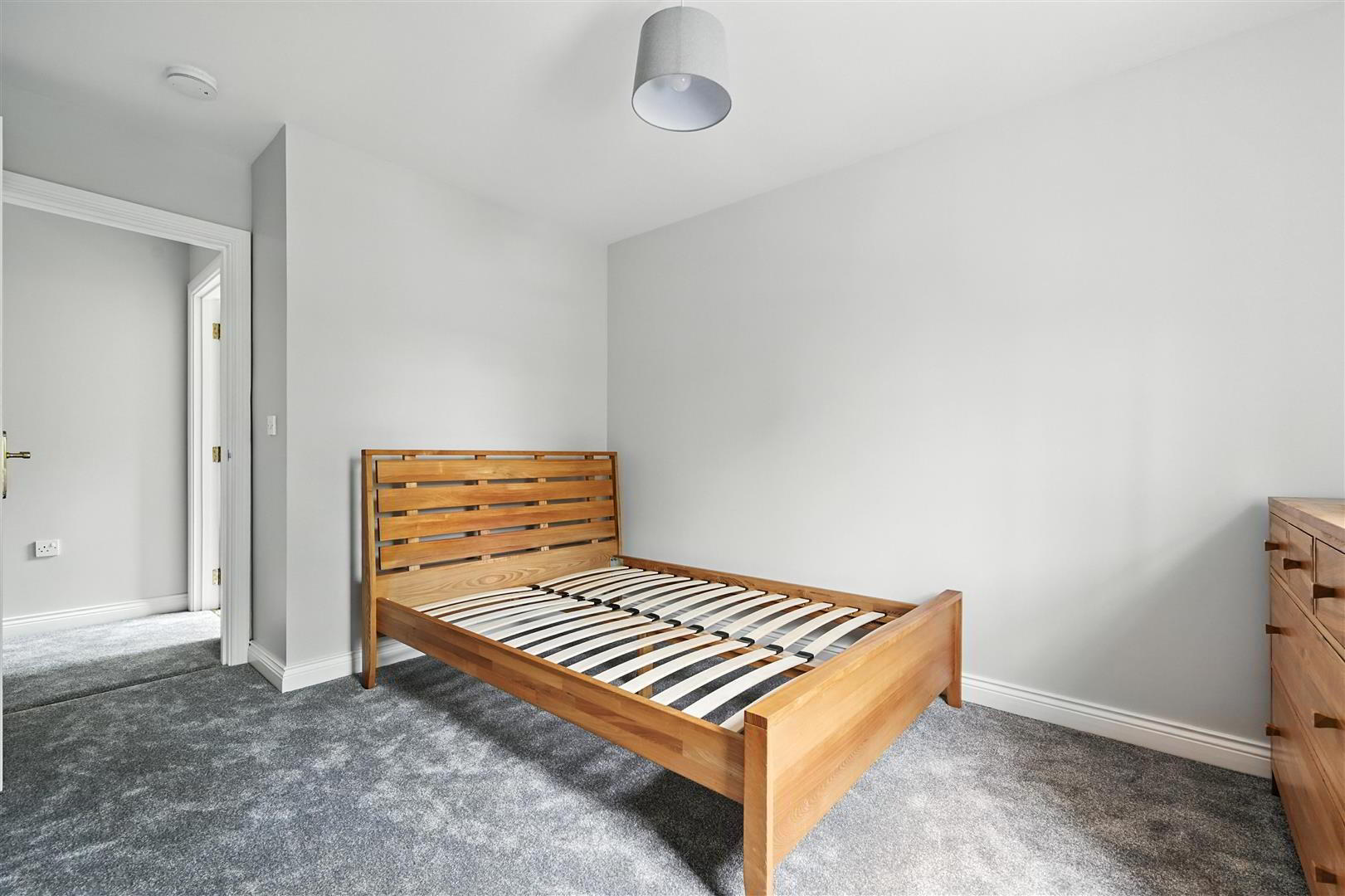 15 Milfort Mews 7 of 18