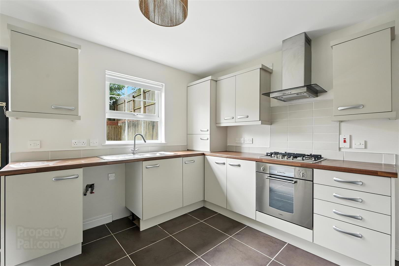 15 Milfort Mews 8 of 18