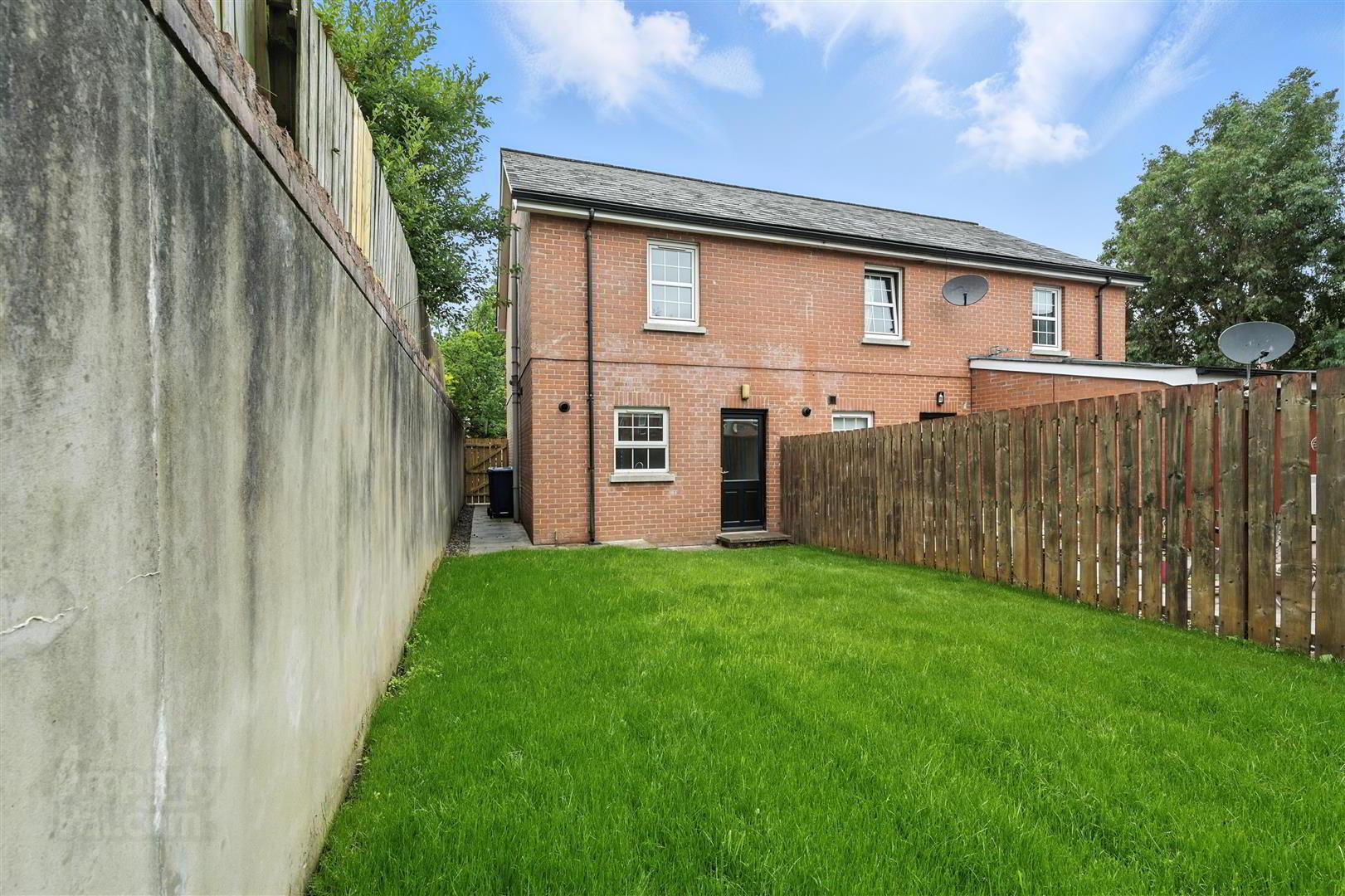 15 Milfort Mews 18 of 18