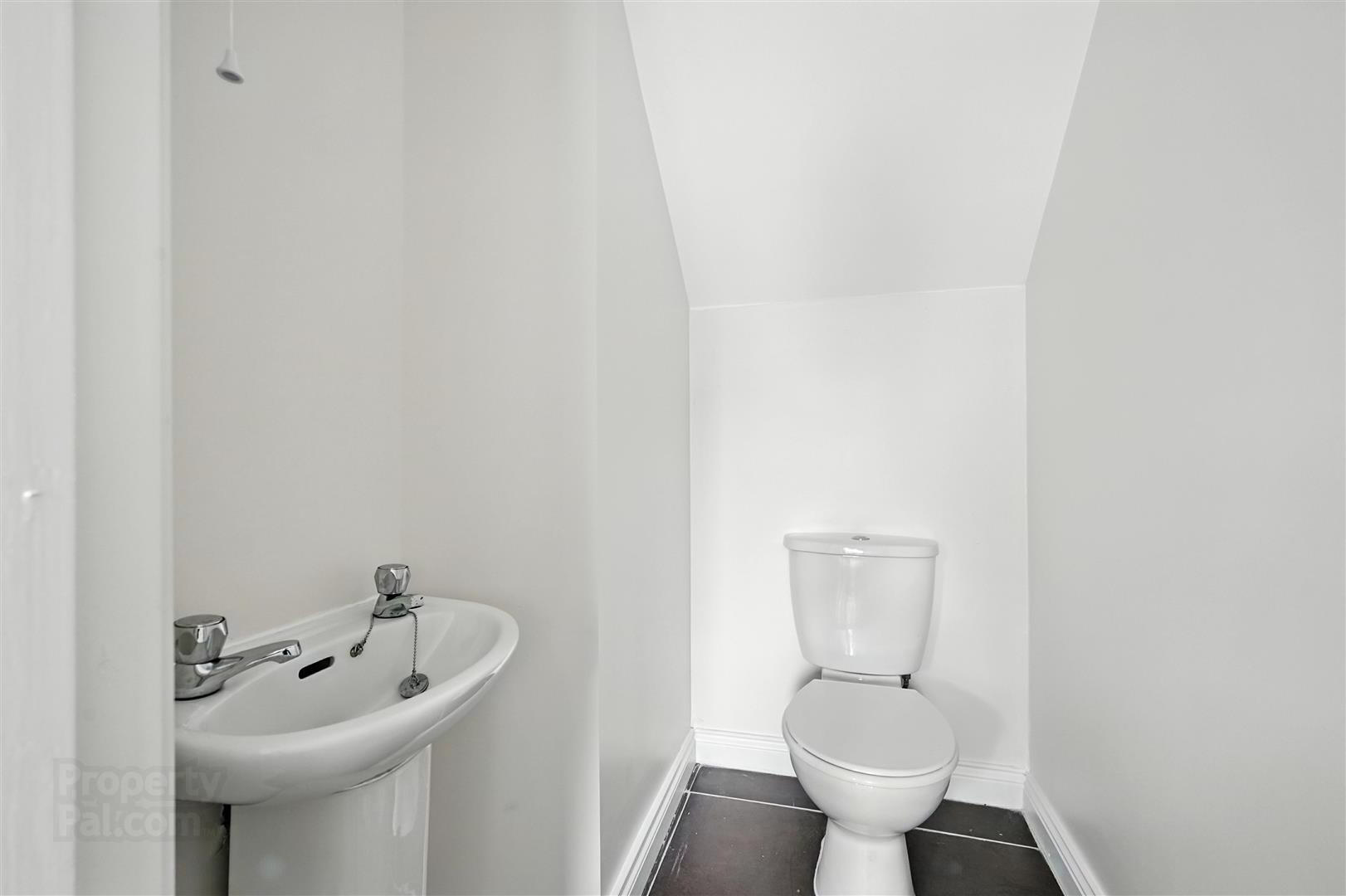 15 Milfort Mews 12 of 18
