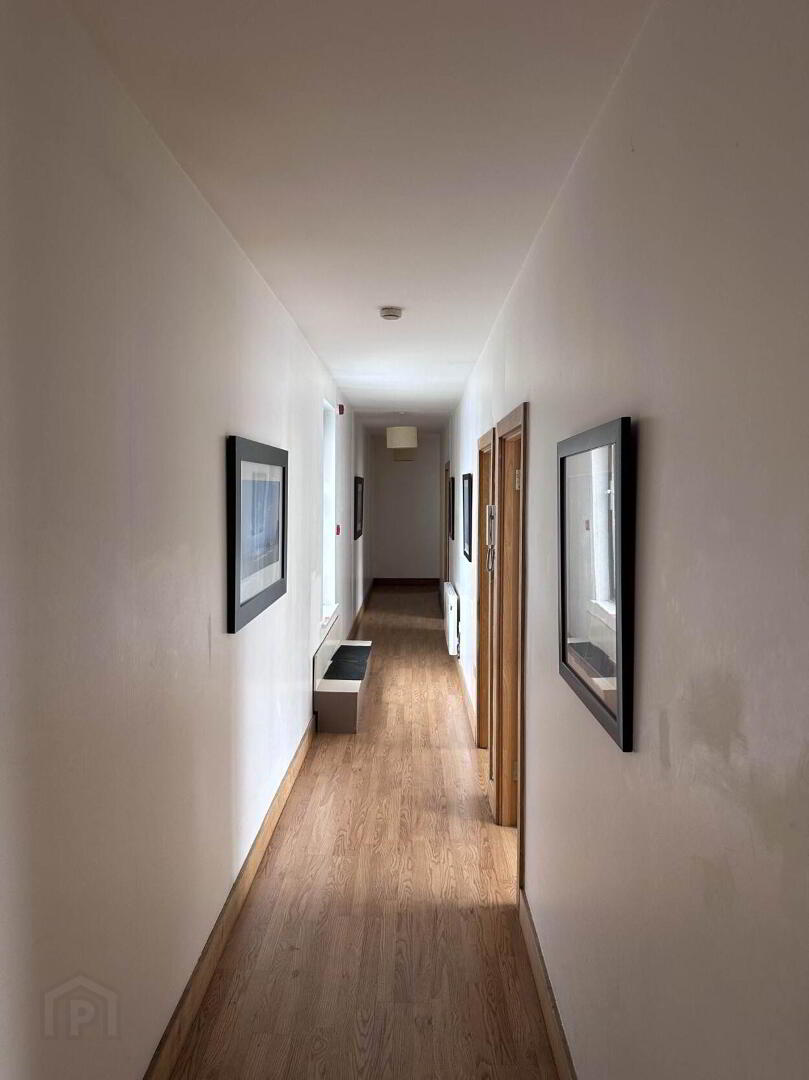 Corner House, Bridge Street 10 of 29