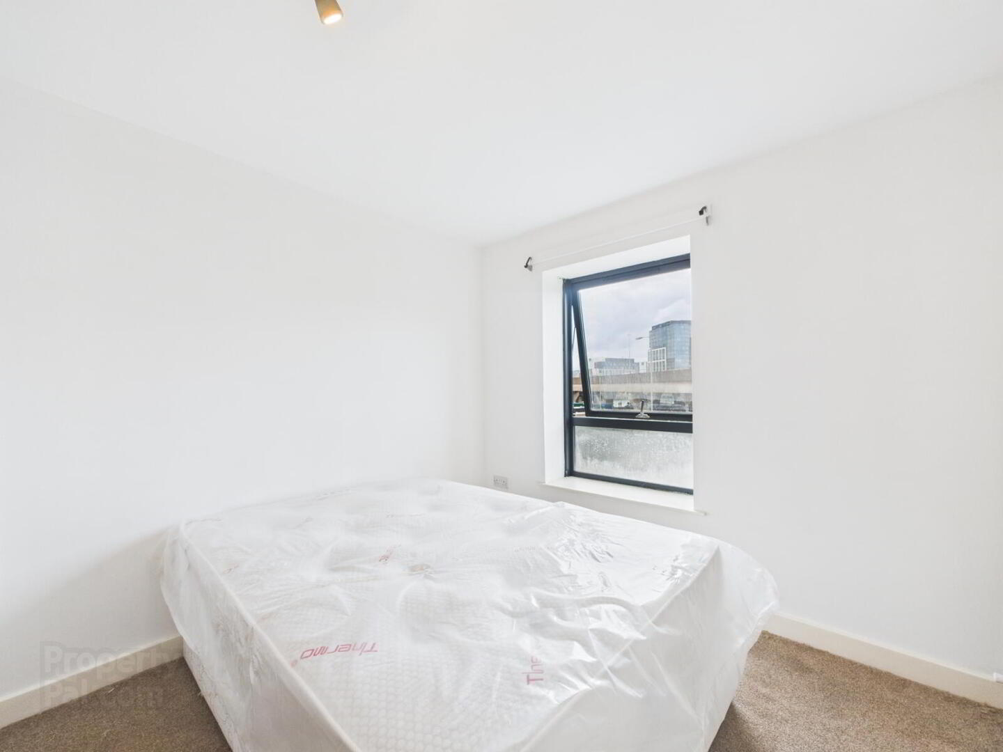 Apt 16, 19 Station Street 9 of 15