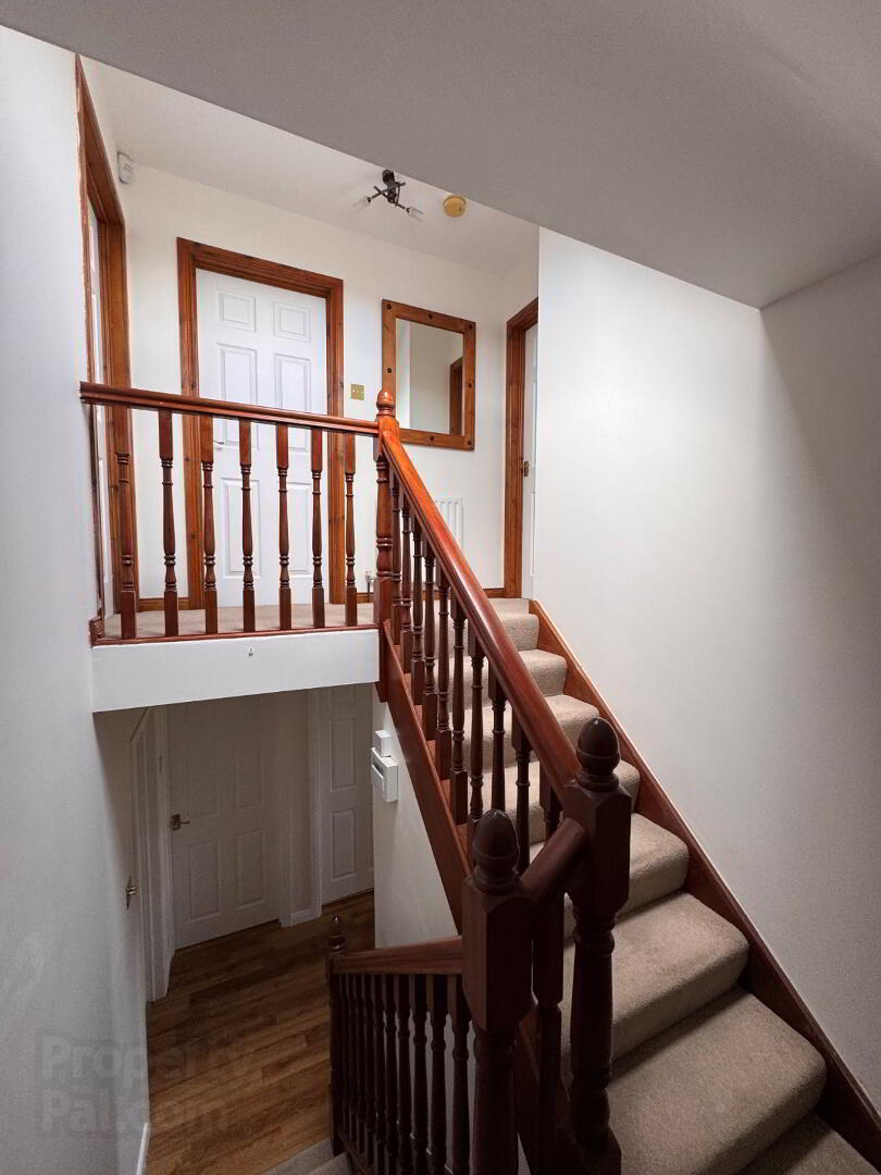 2 Magheramenagh Gardens (student Let) 10 of 19
