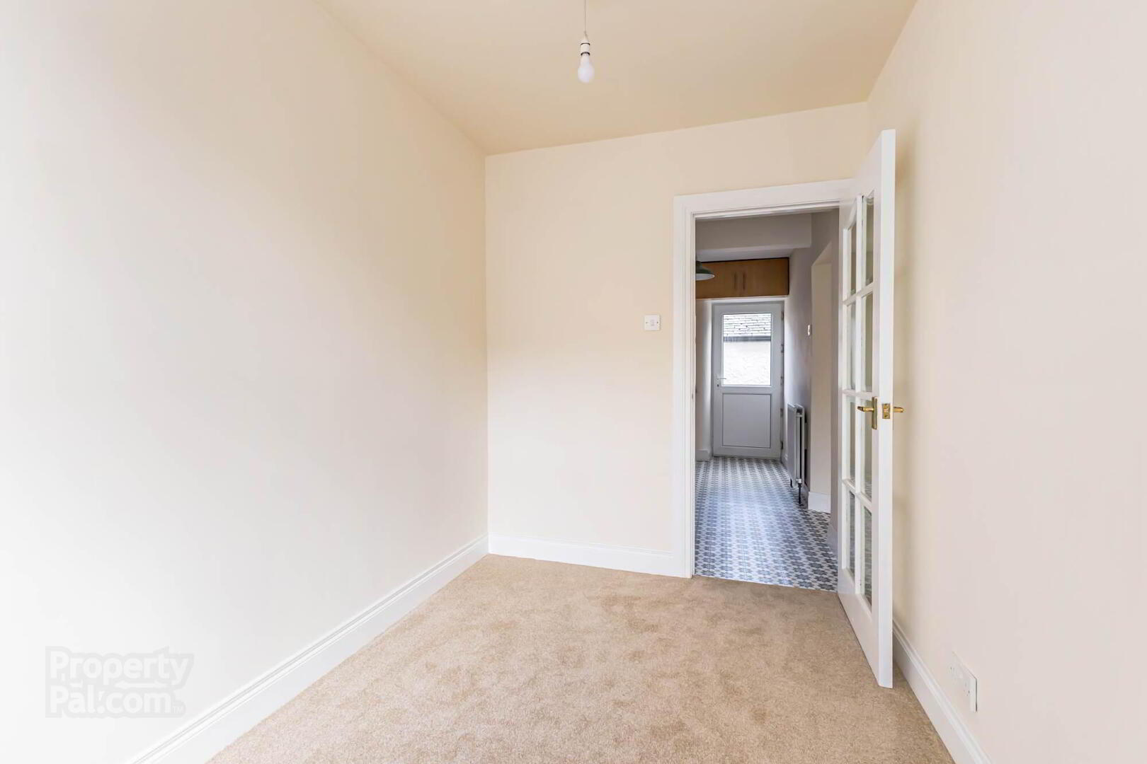 11 Braeside 15 of 25