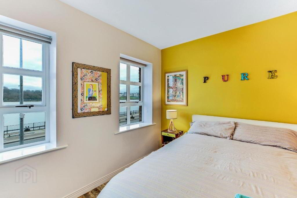 19 Riverside, 19 Queens Quay 7 of 20