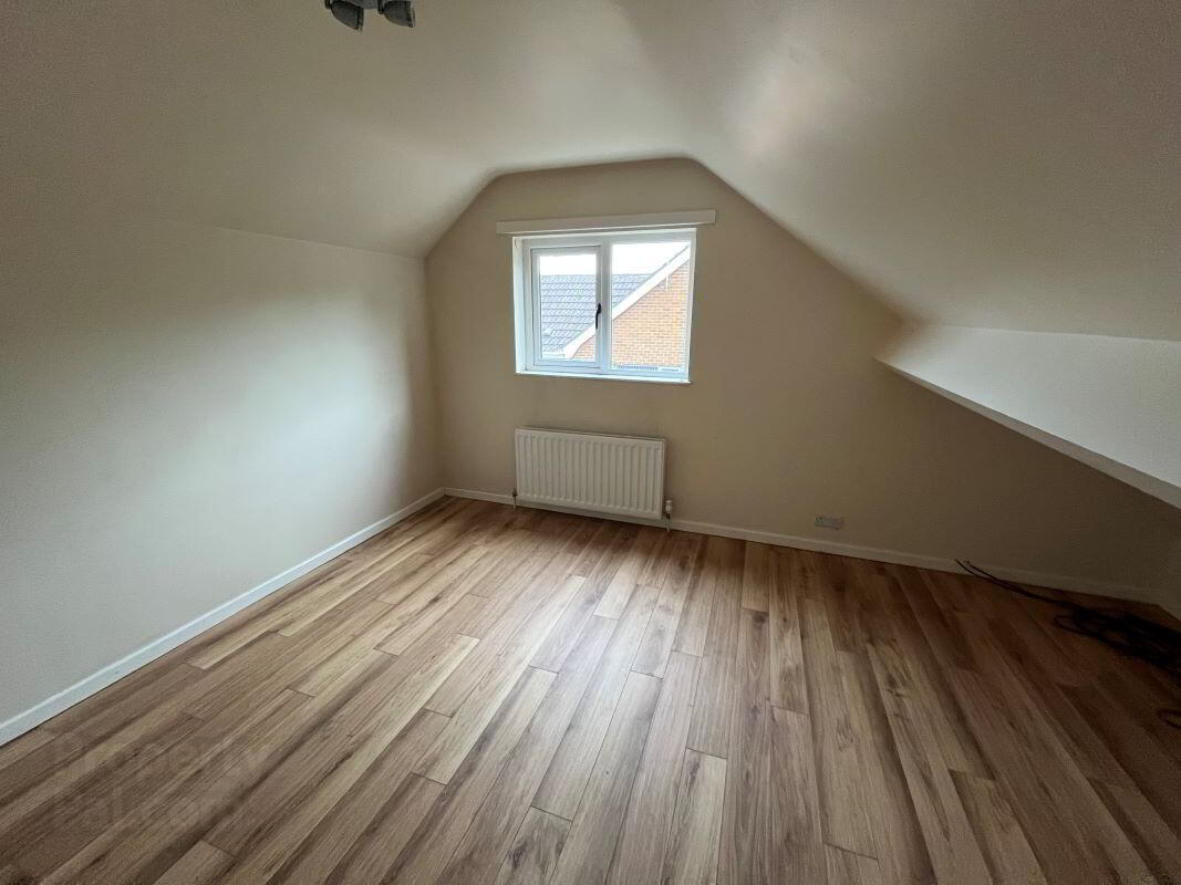 10 Fernmore Road 14 of 24