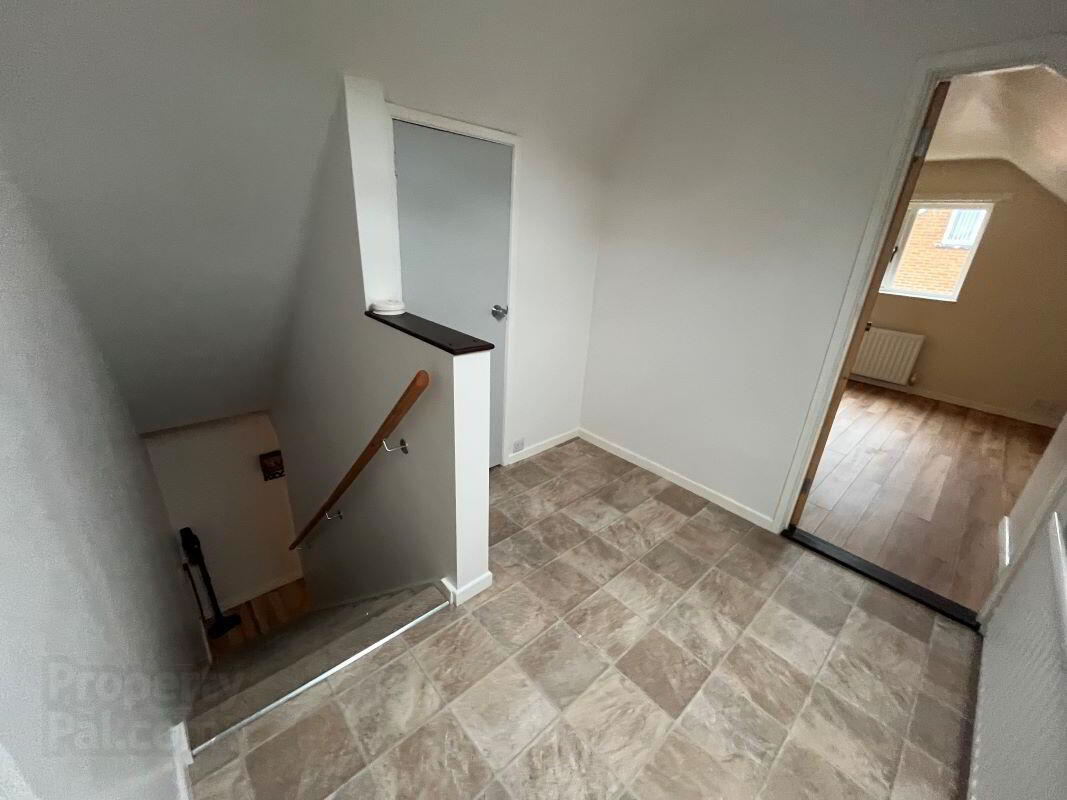 10 Fernmore Road 13 of 24