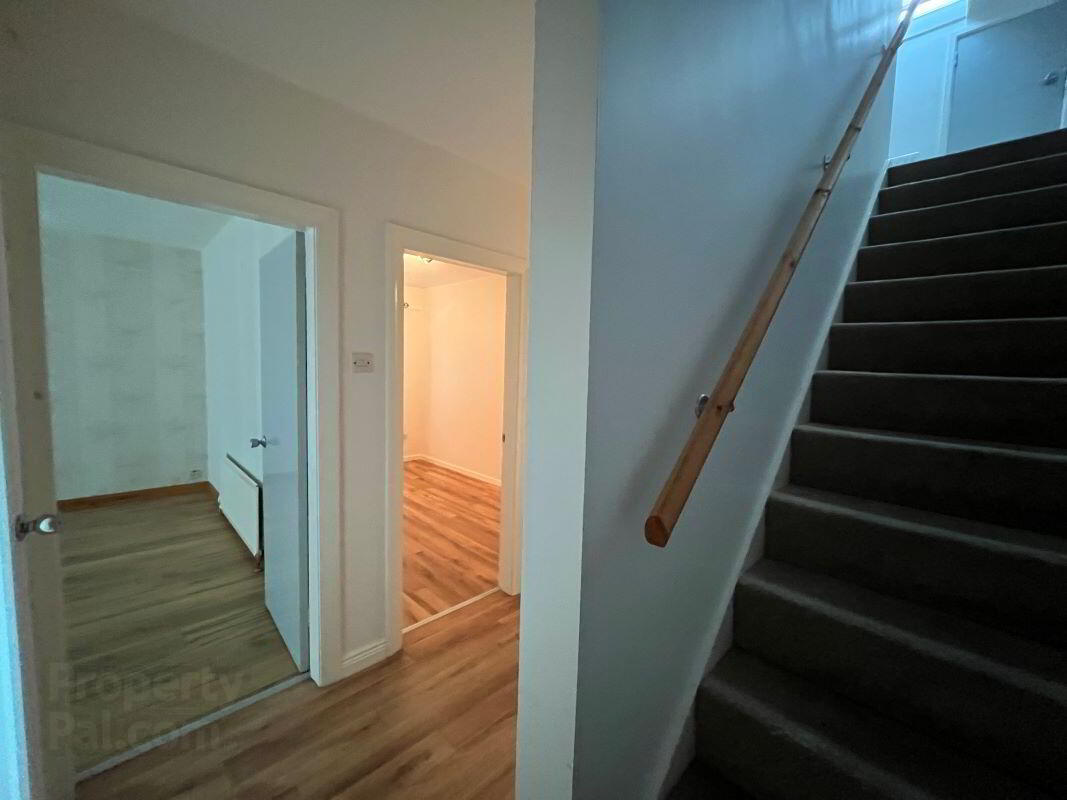 10 Fernmore Road 12 of 24