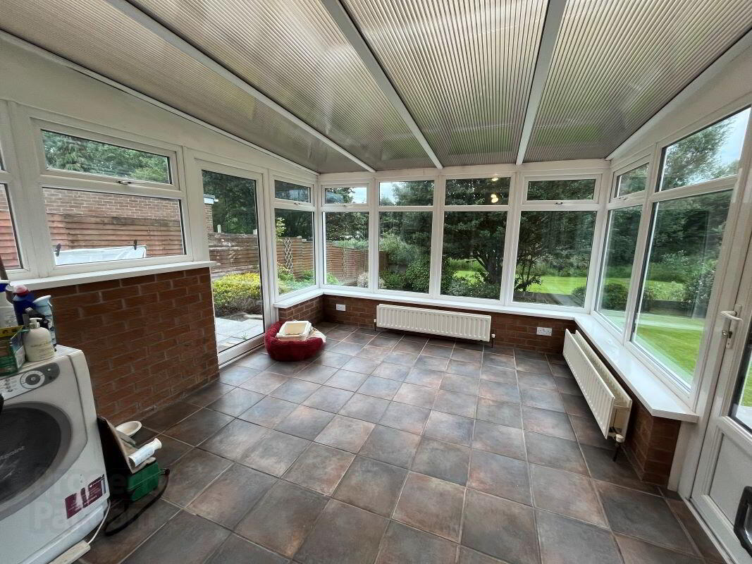 10 Fernmore Road 9 of 24