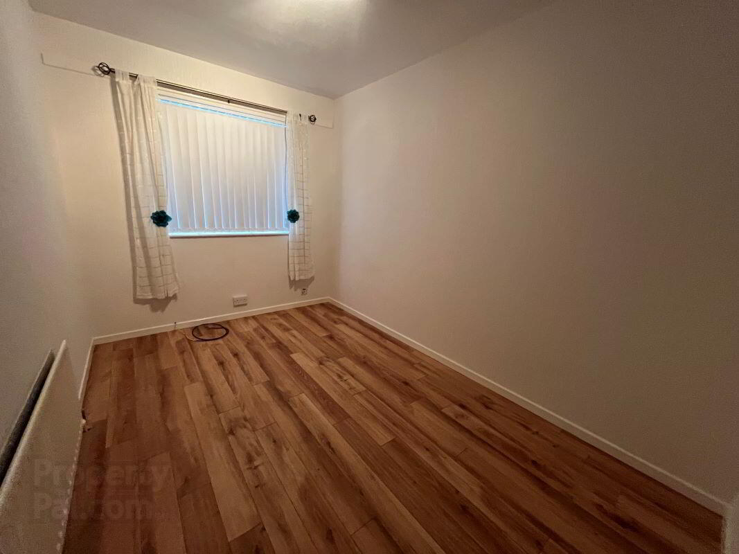 10 Fernmore Road 15 of 24