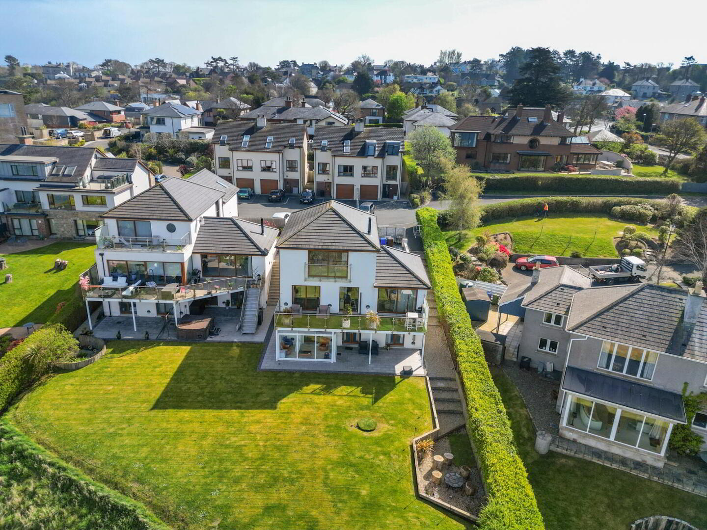1 Downshire Court 2 of 55