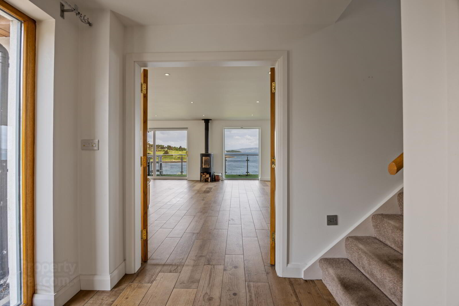 1 Downshire Court 4 of 55