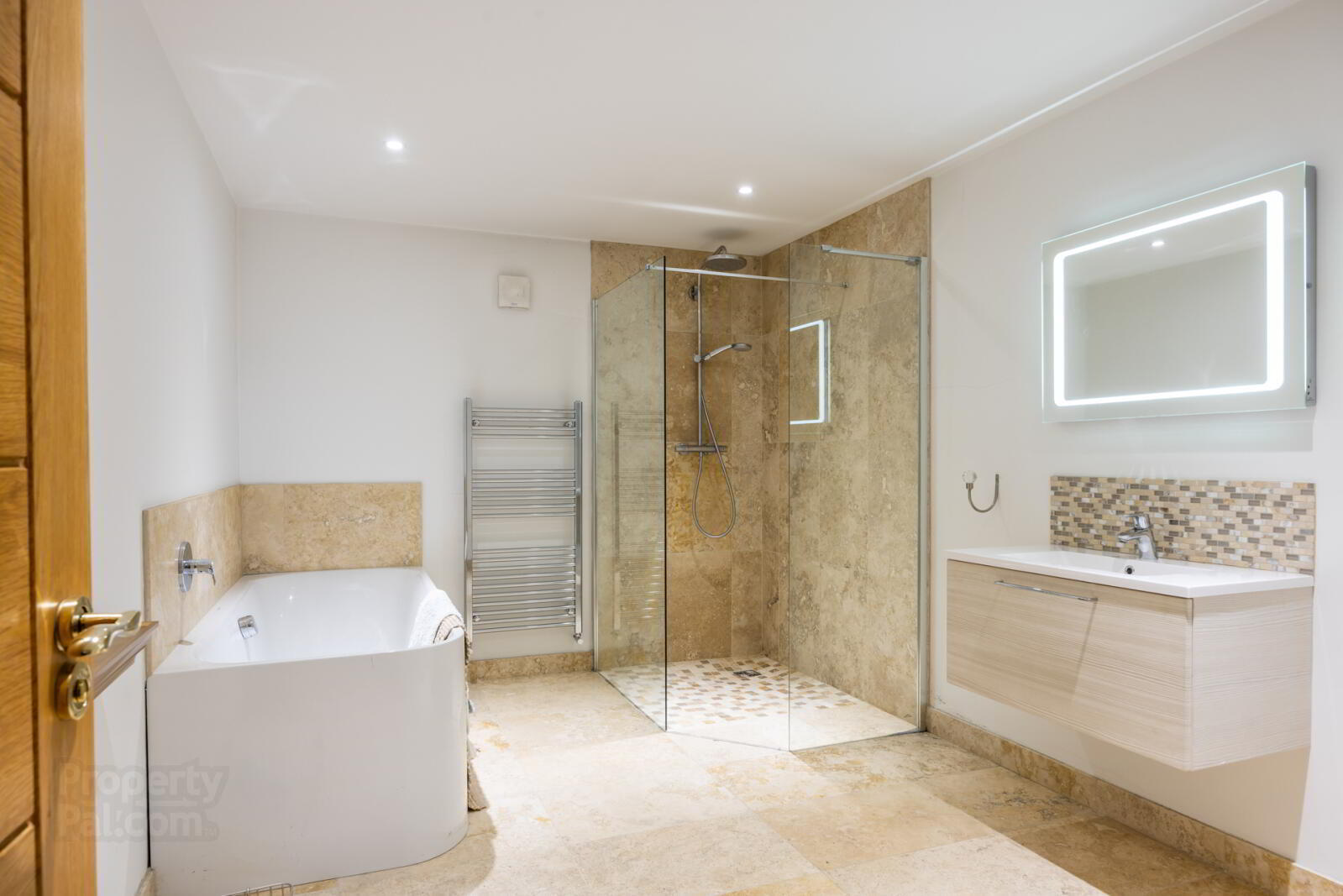 1 Downshire Court 16 of 55