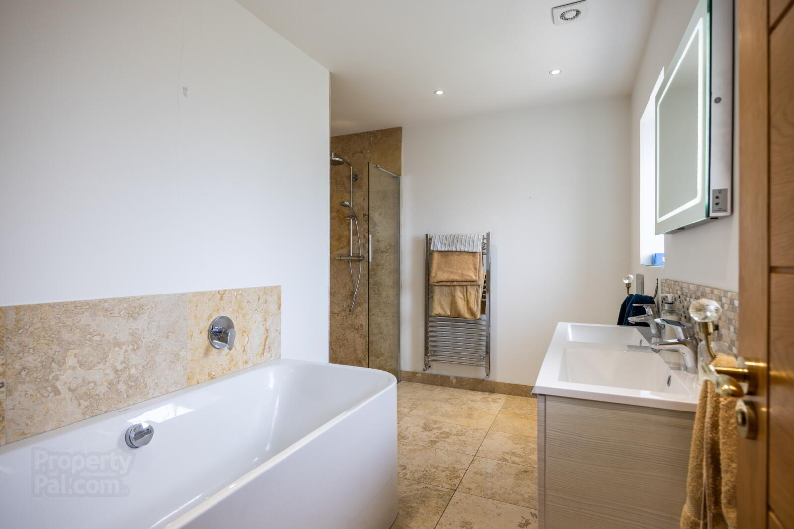 1 Downshire Court 28 of 55