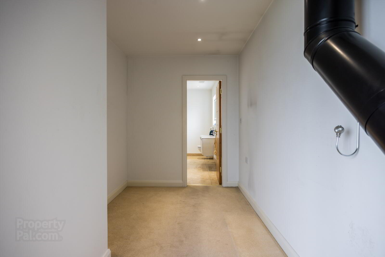 1 Downshire Court 27 of 55