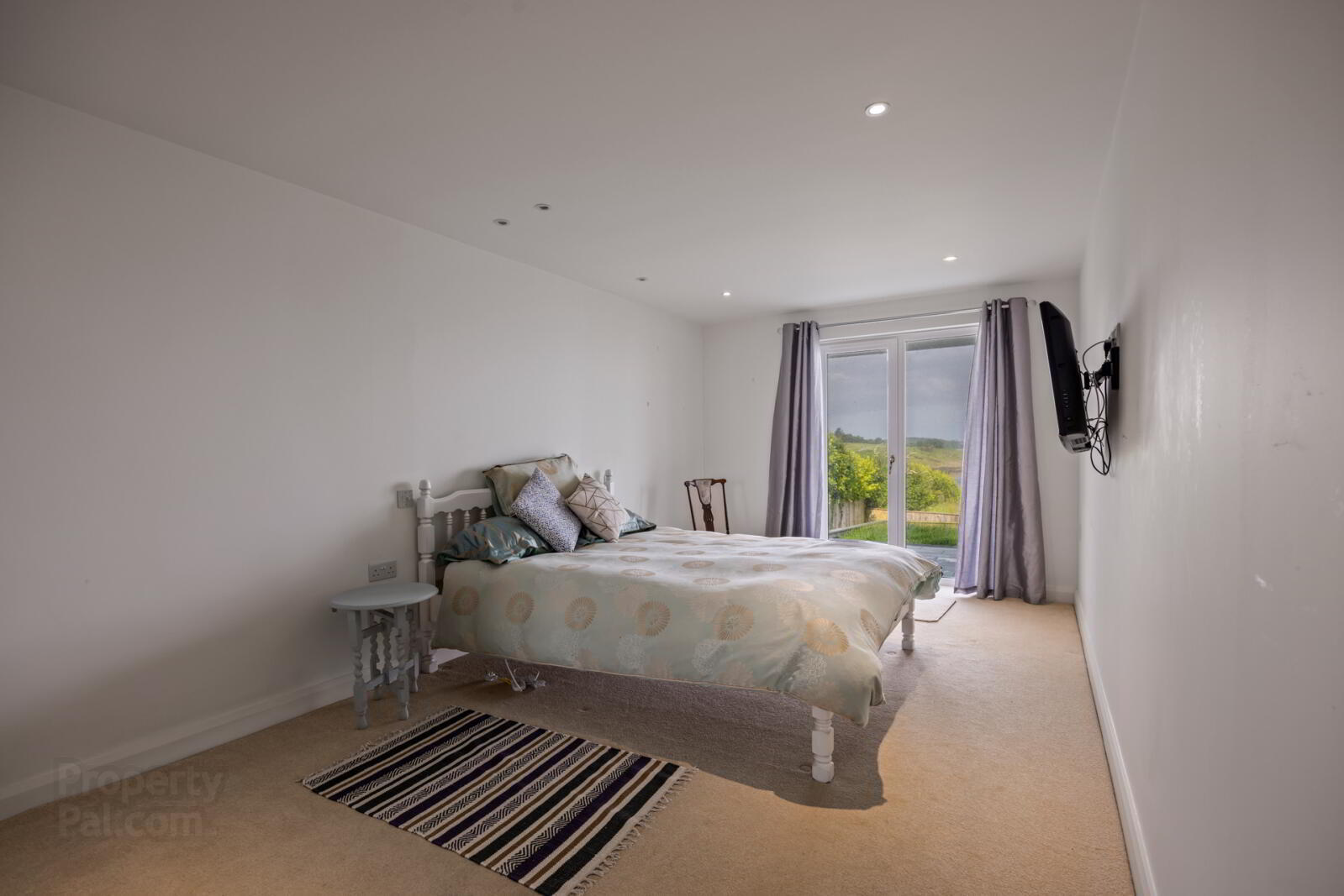 1 Downshire Court 24 of 55