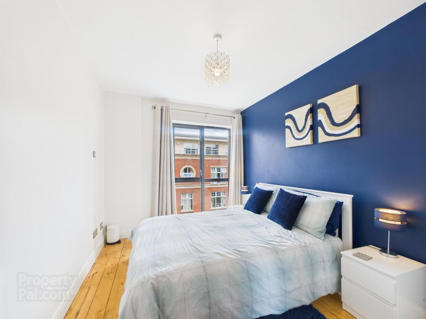 E4 Central Park, 33 Alfred Street 12 of 15