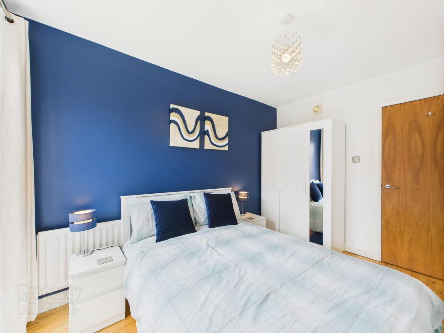 E4 Central Park, 33 Alfred Street 13 of 15