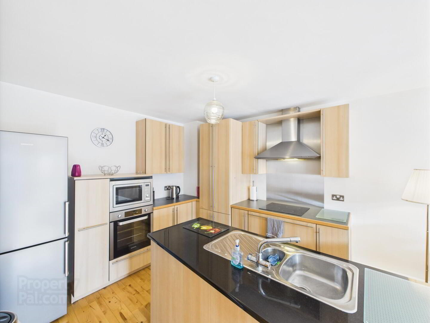 E4 Central Park, 33 Alfred Street 4 of 15