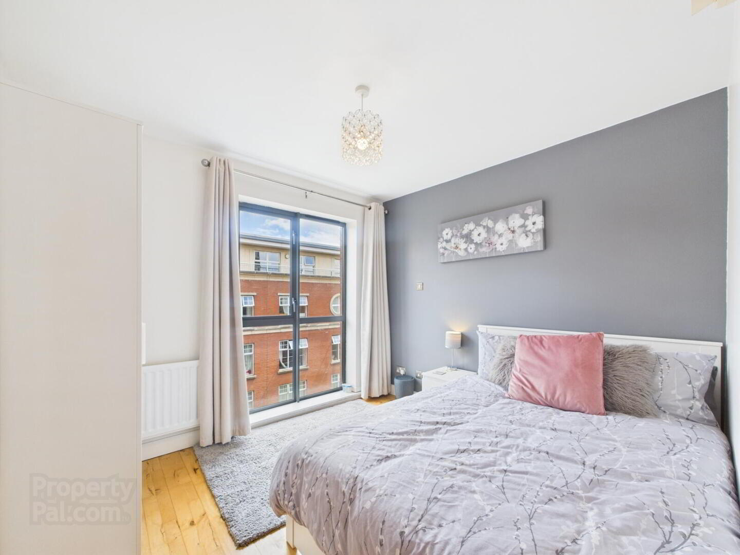 E4 Central Park, 33 Alfred Street 10 of 15