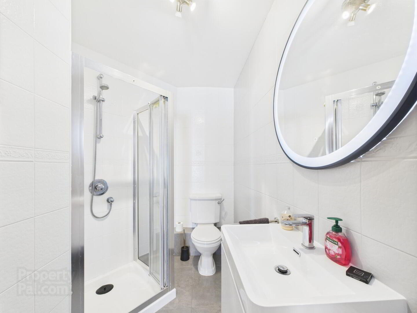Apartment 4 Millennium Court 4 Downshire Place 13 of 19