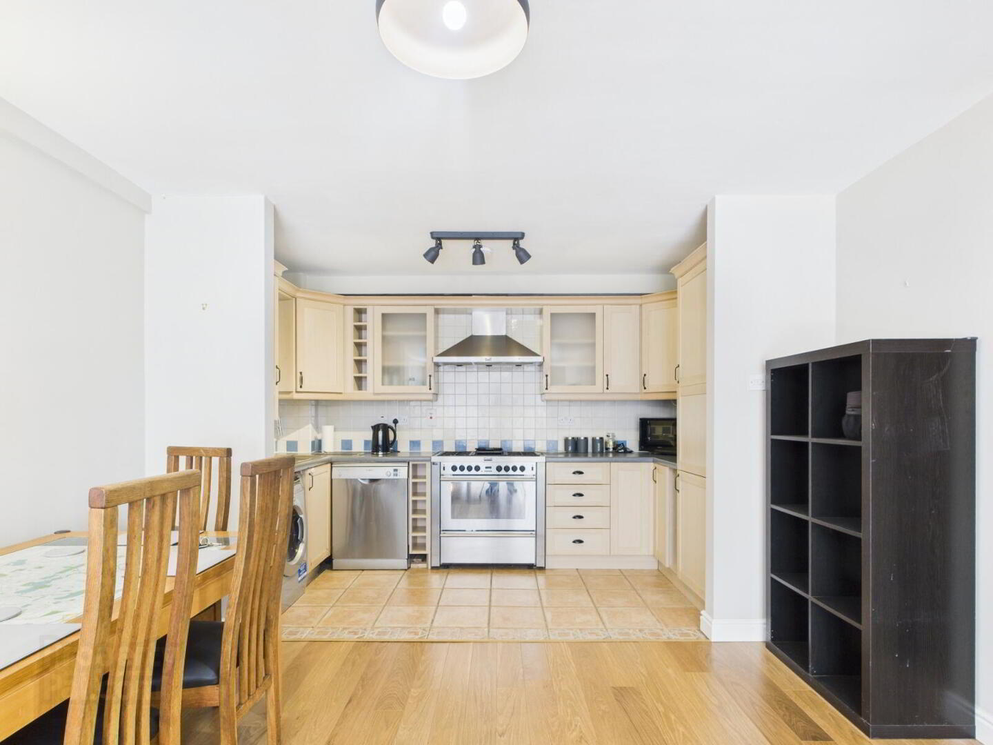 Apartment 4 Millennium Court 4 Downshire Place 4 of 19