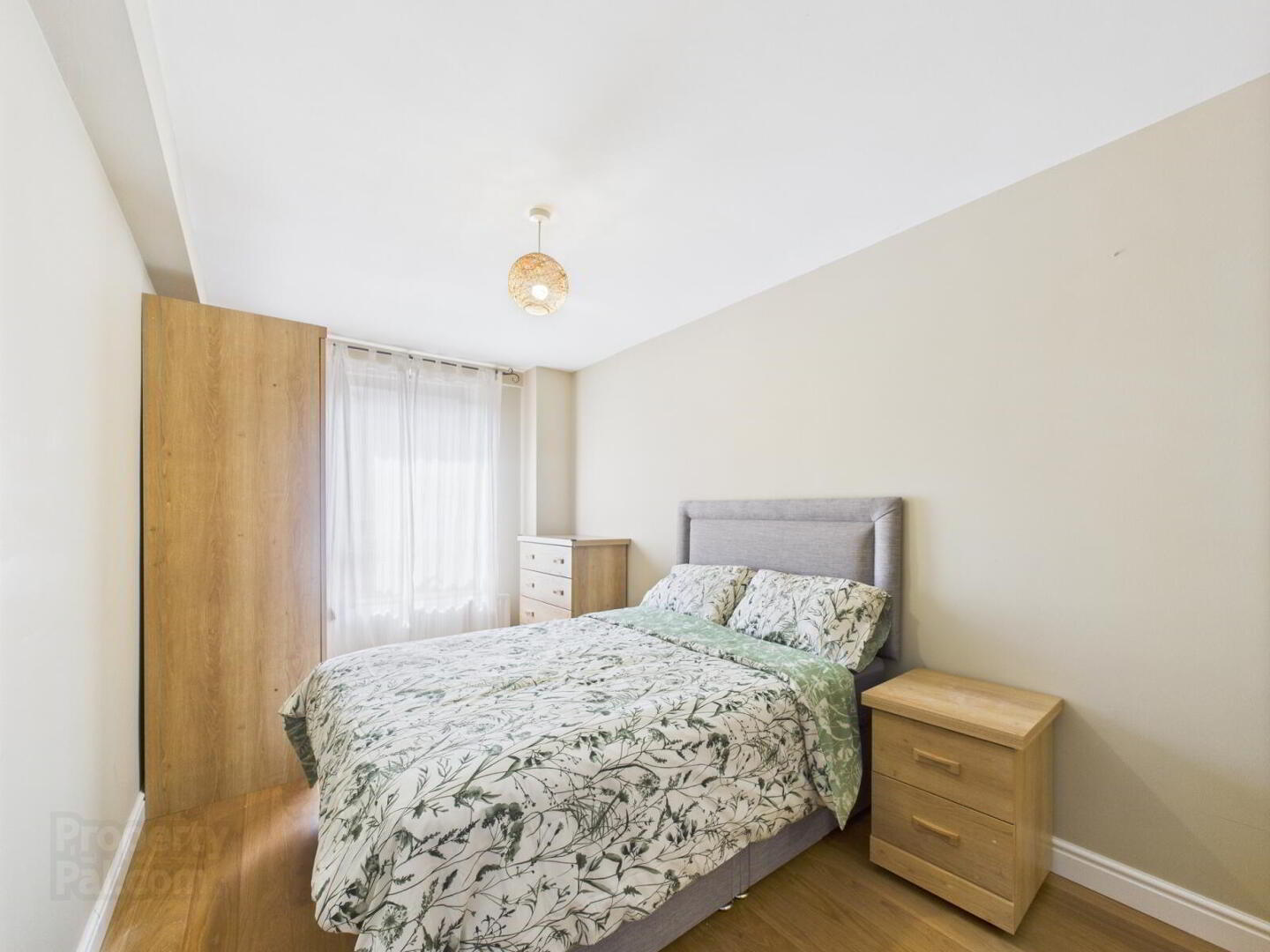 Apartment 4 Millennium Court 4 Downshire Place 10 of 19