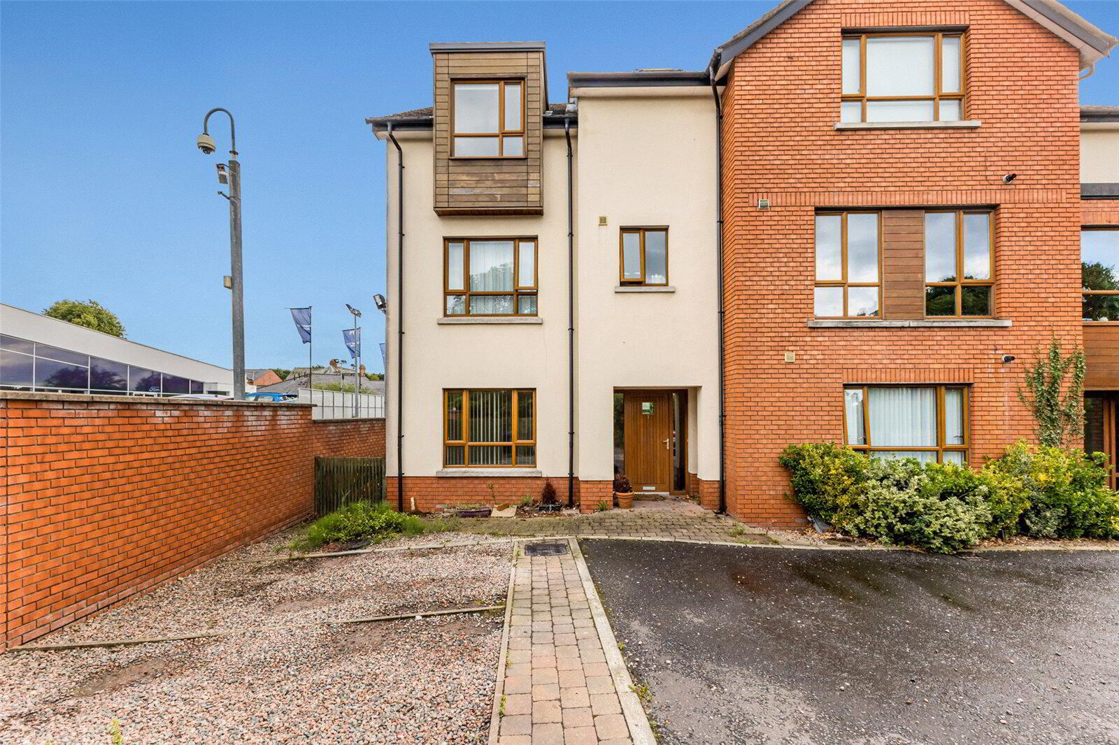 1 Ashford House, 2 Knockdene Gate 3 of 22