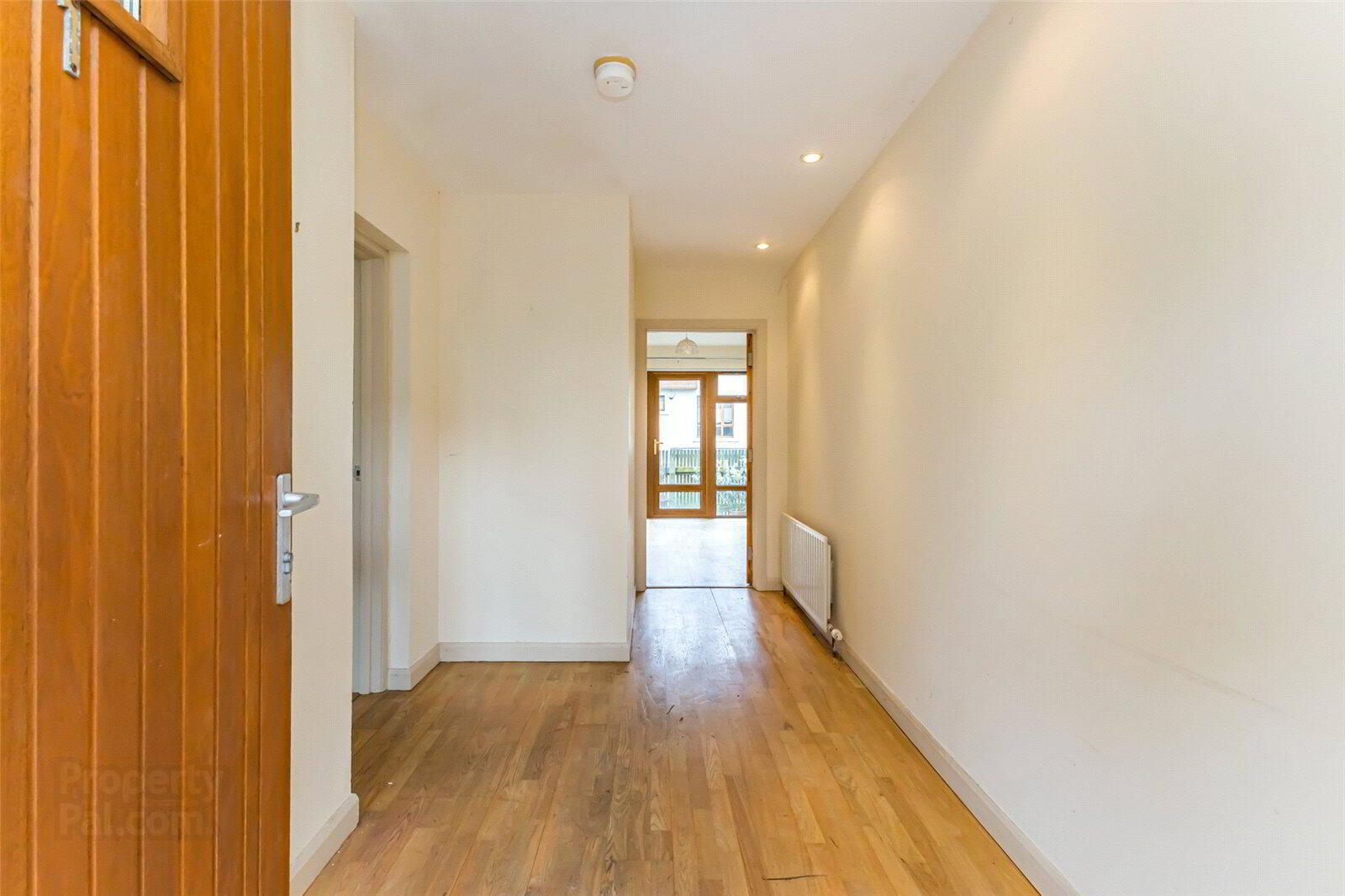 1 Ashford House, 2 Knockdene Gate 7 of 22