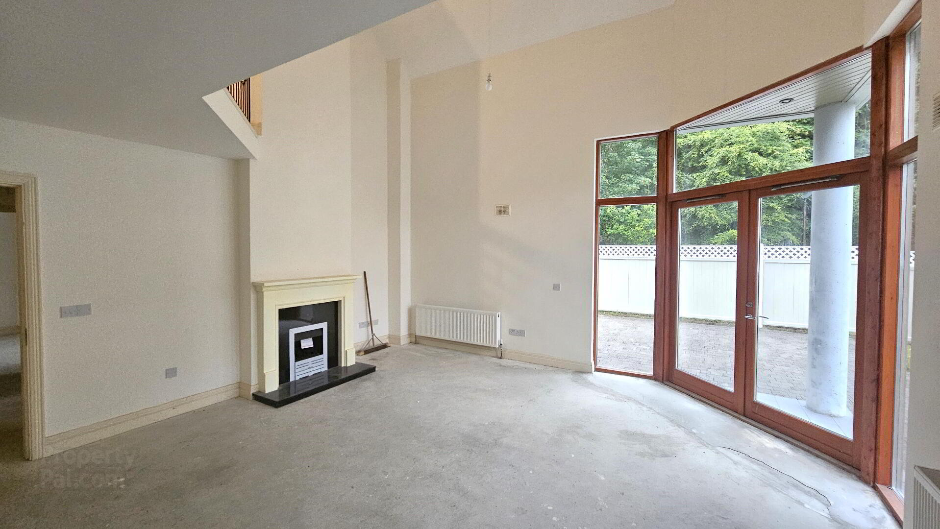 40 O'Carolan's Court 4 of 32