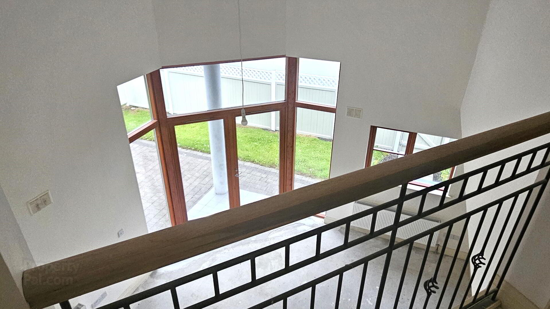 40 O'Carolan's Court 12 of 32