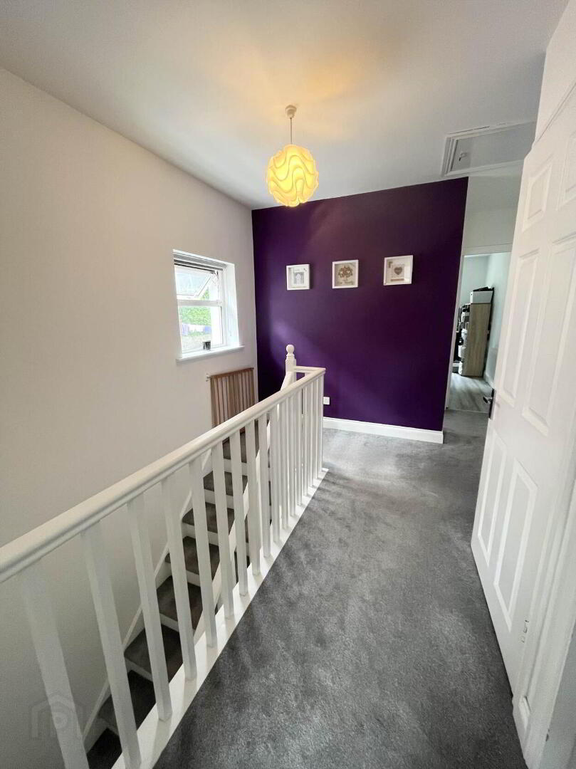 89 East Avenue 15 of 27