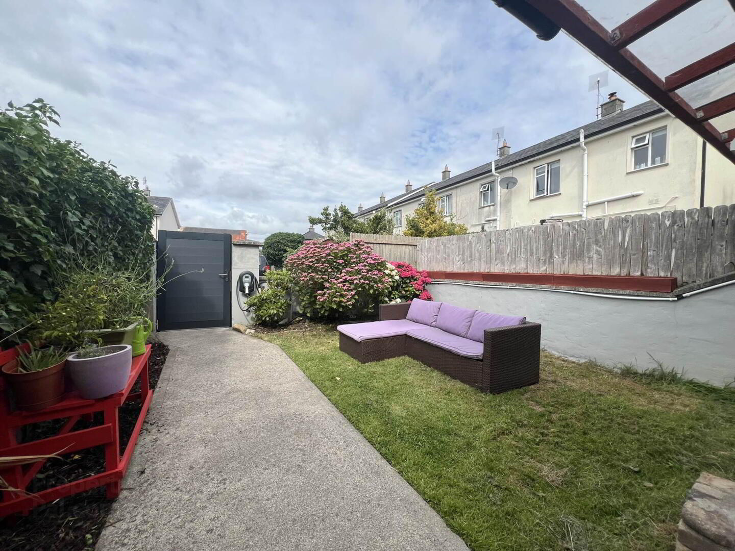 4 Westgate Court 2 of 18