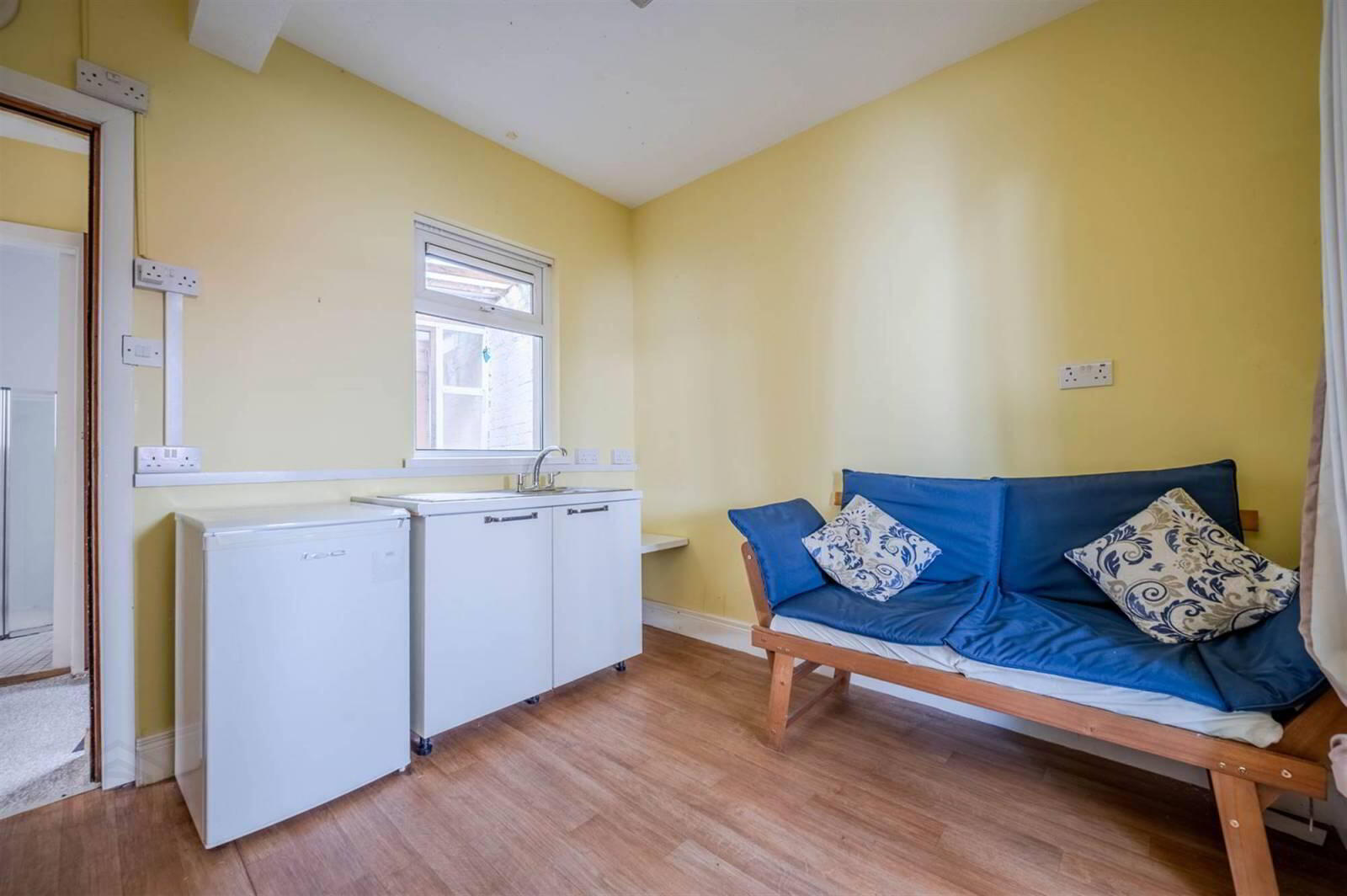57 East Street 6 of 17
