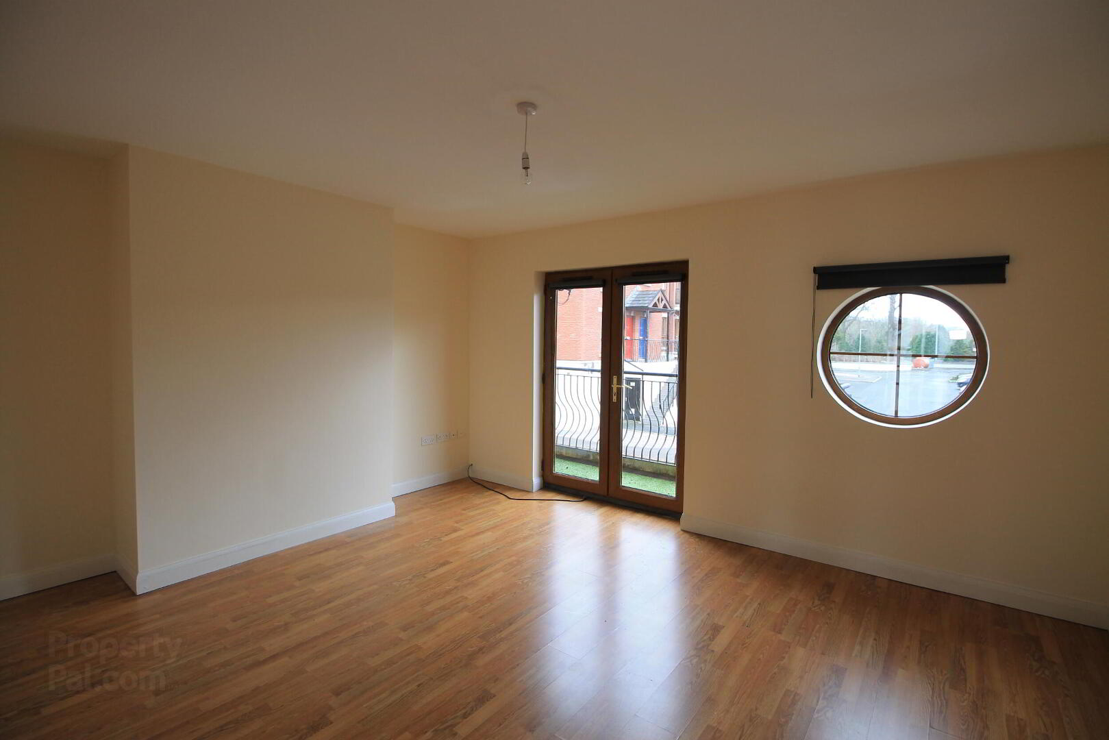 property description image