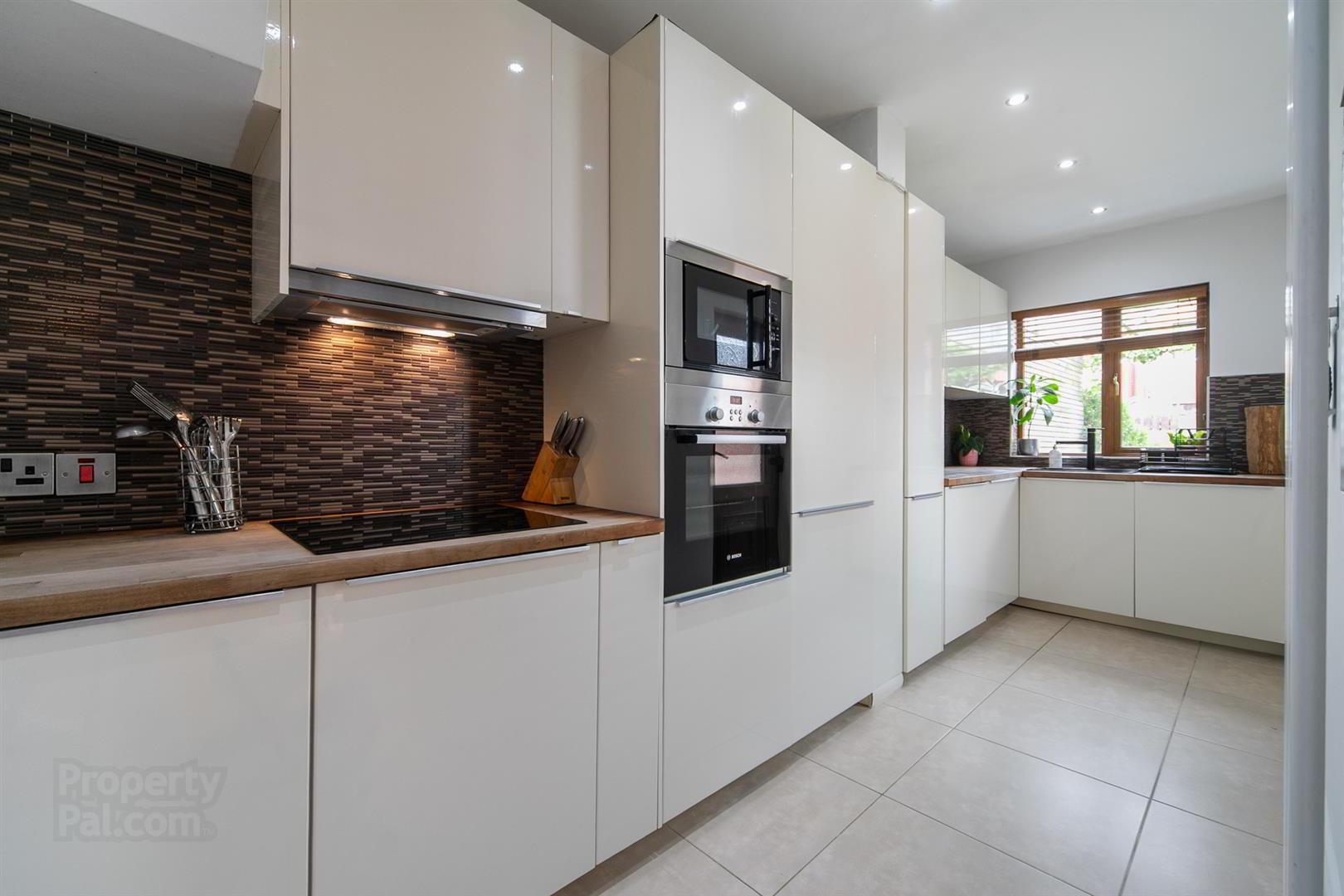 8 Holland Gardens 15 of 32