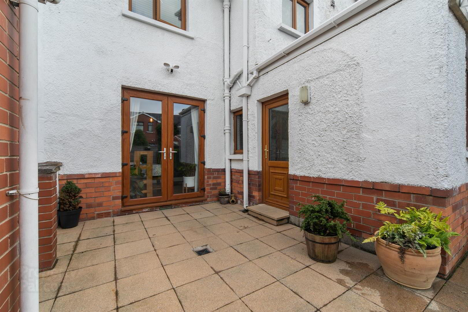 8 Holland Gardens 28 of 32