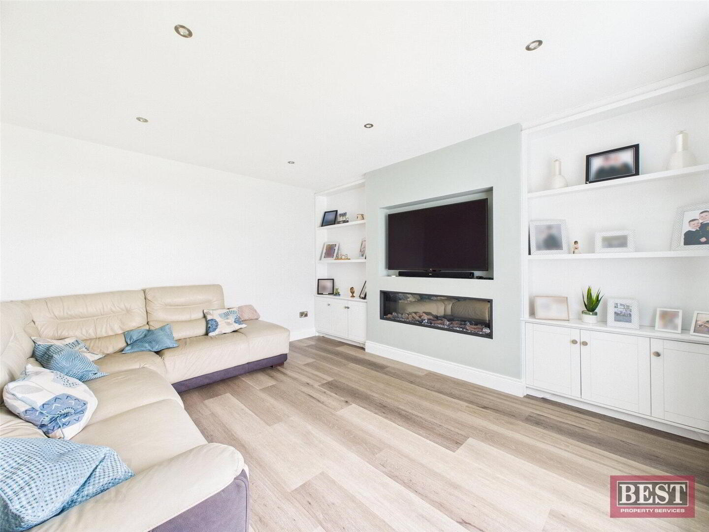 18 Ballinlare Court 3 of 12