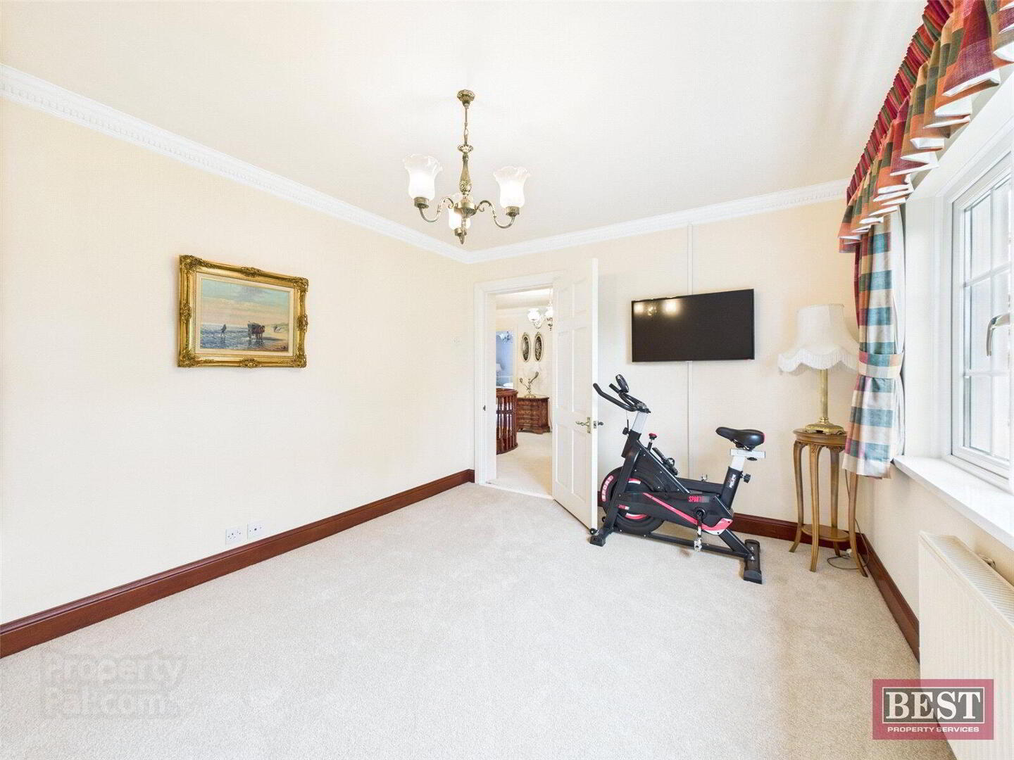 73 Burren Road 33 of 49