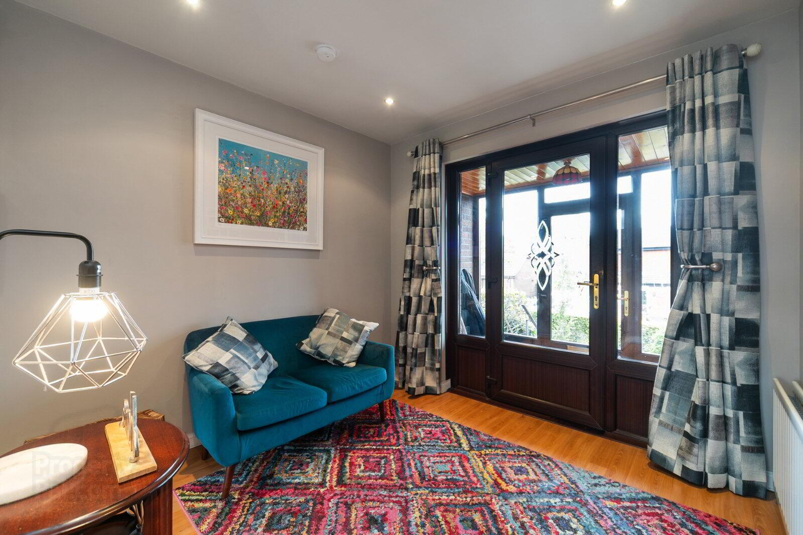property description image