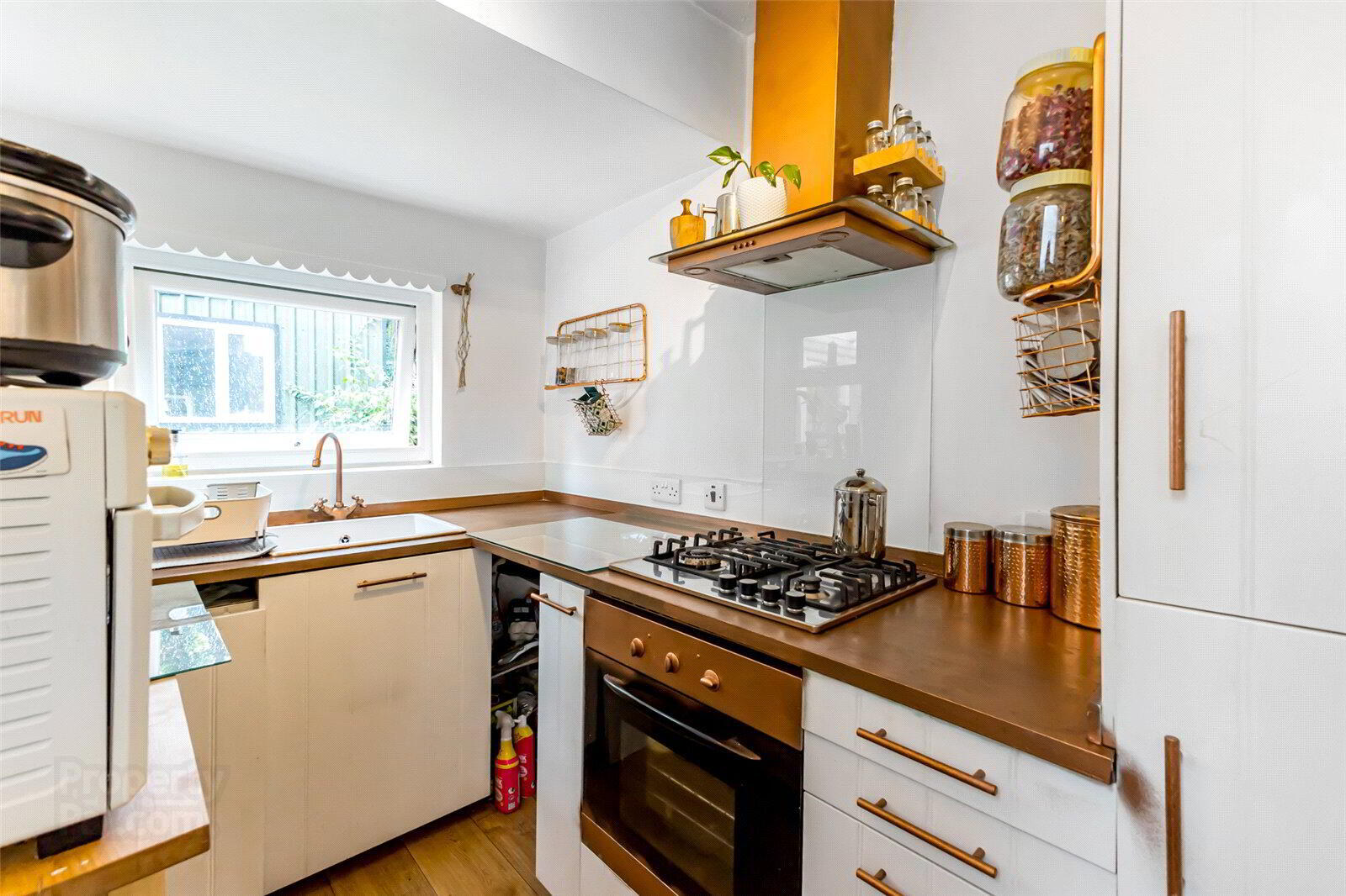 12 Somerton Gardens 13 of 34