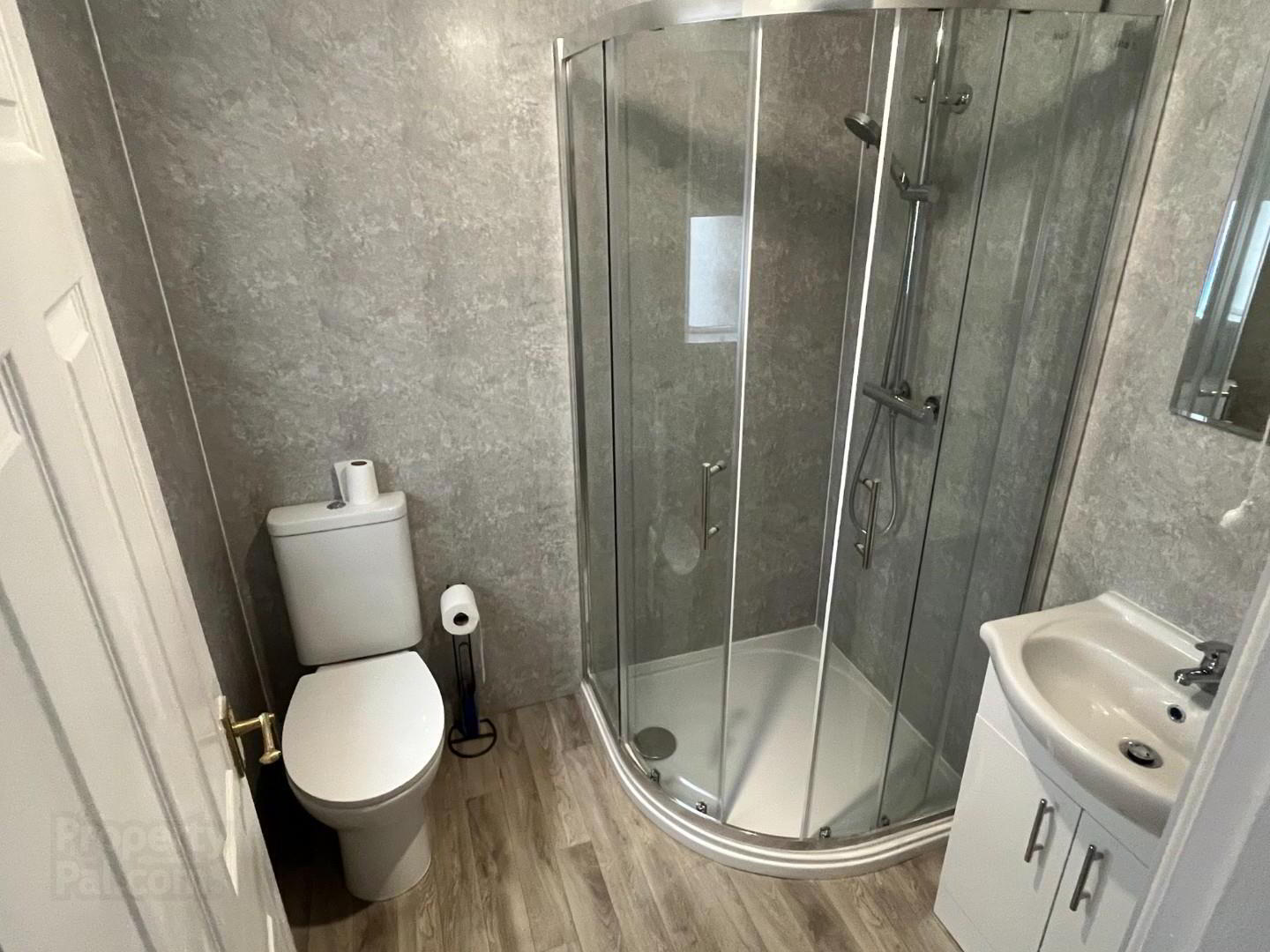 74 Albert Street 3 of 12