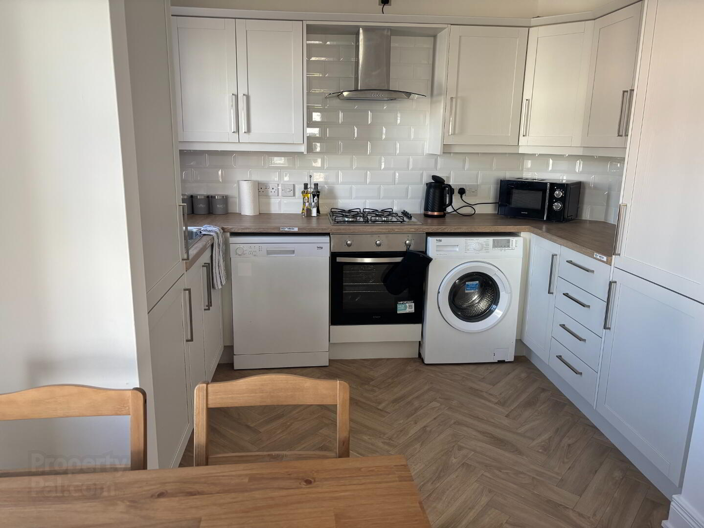 19 West Strand Avenue (student Let) 3 of 15
