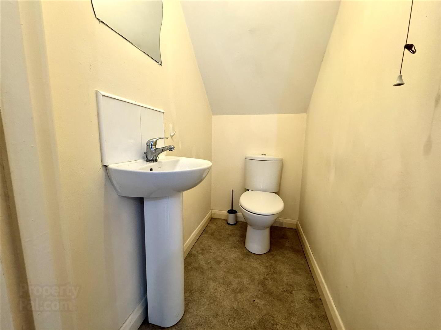 182 Upper Greenwell Street 5 of 12