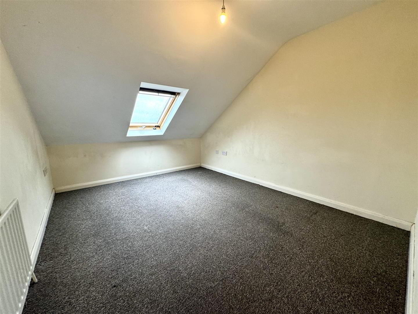 182 Upper Greenwell Street 8 of 12