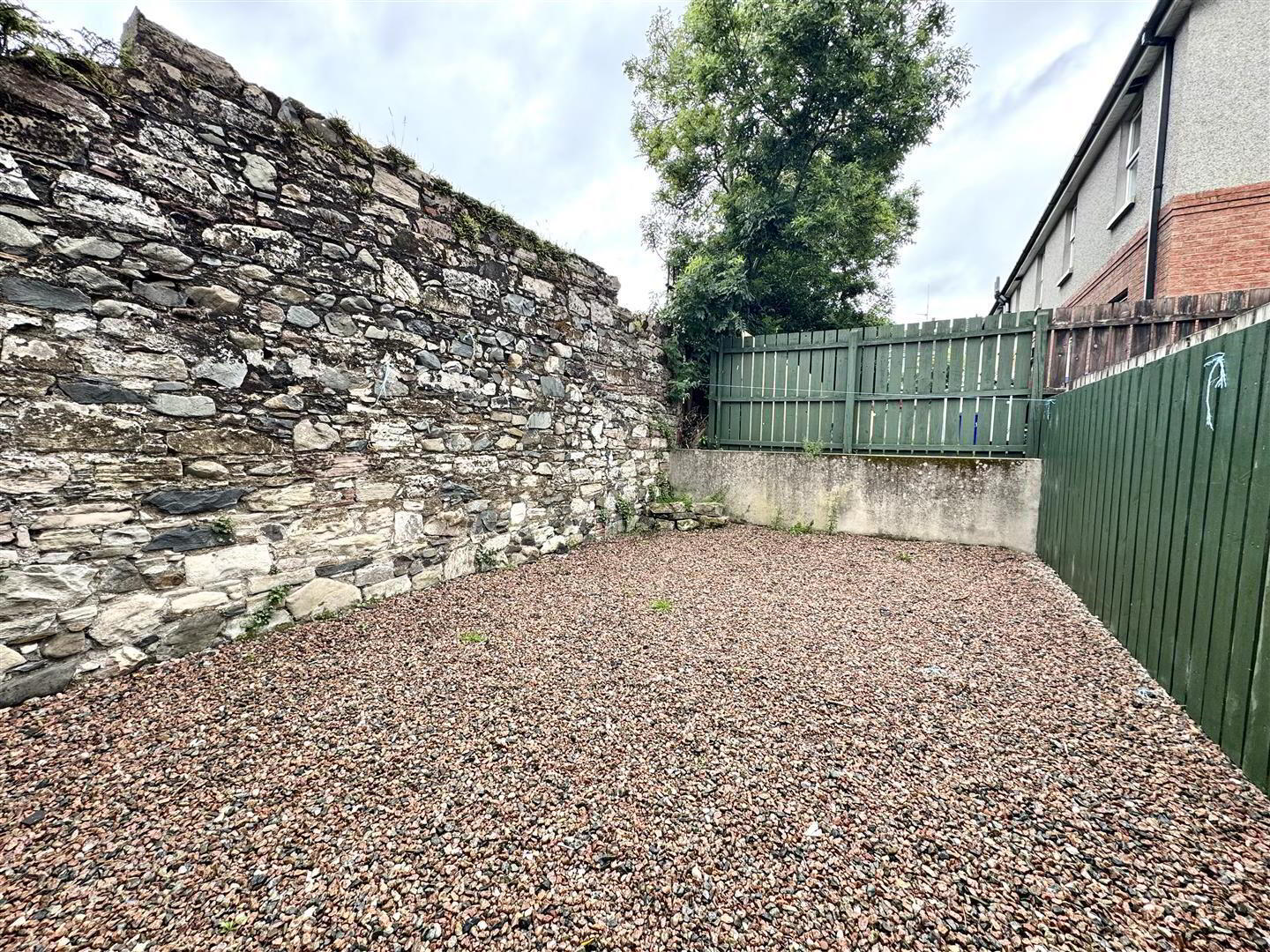 182 Upper Greenwell Street 12 of 12