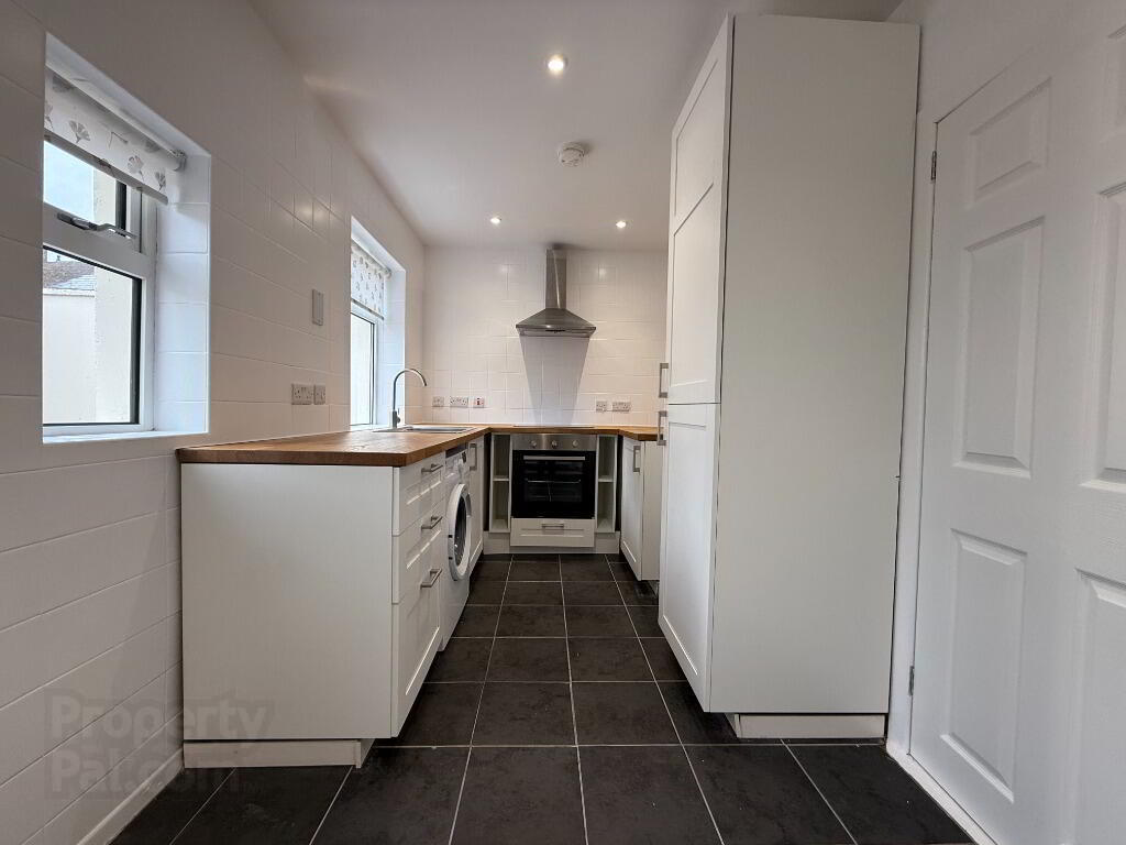 67 Woodcot Avenue 6 of 9