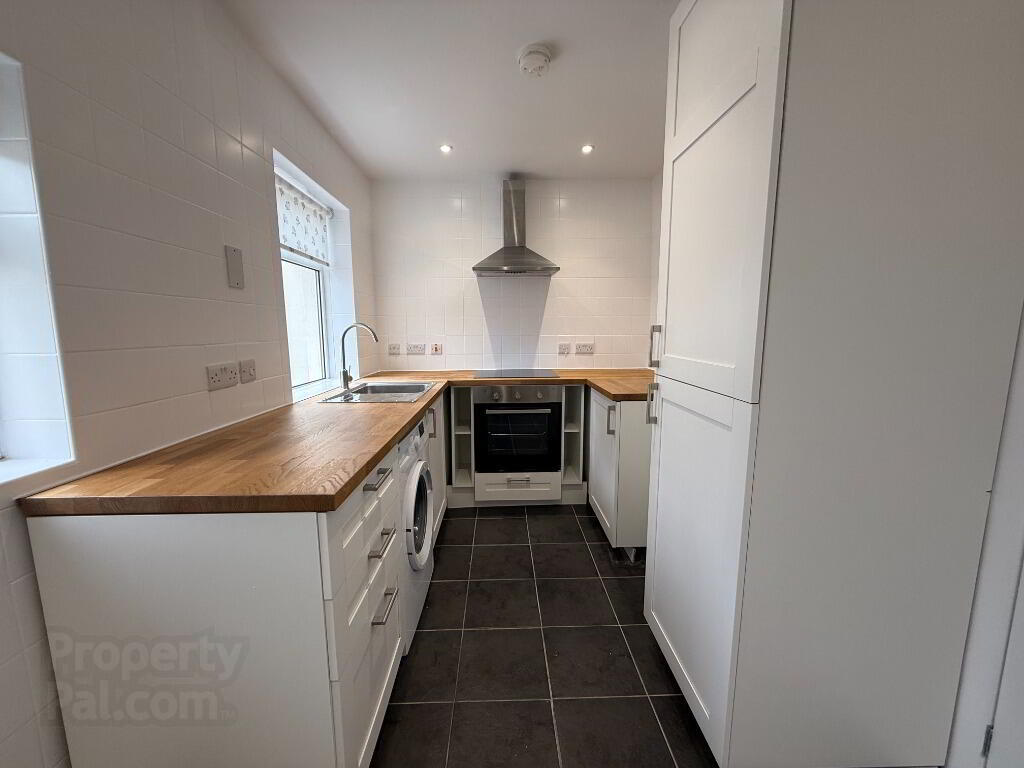 67 Woodcot Avenue 5 of 9
