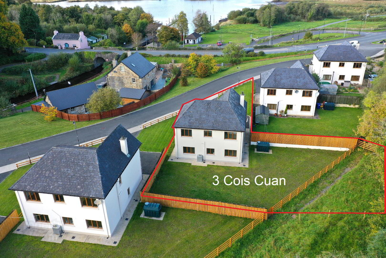 3 Cois Cuan 2 of 34