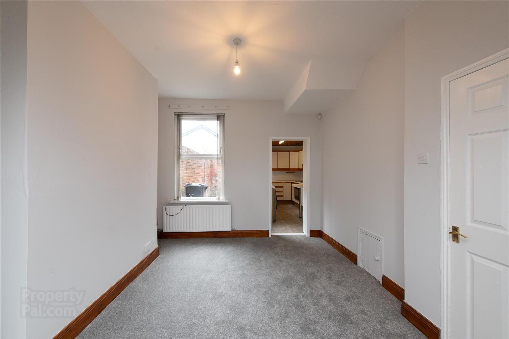 186 Ravenhill Avenue 6 of 18